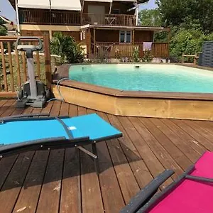 https://gite-manguier.comcaribbean.com