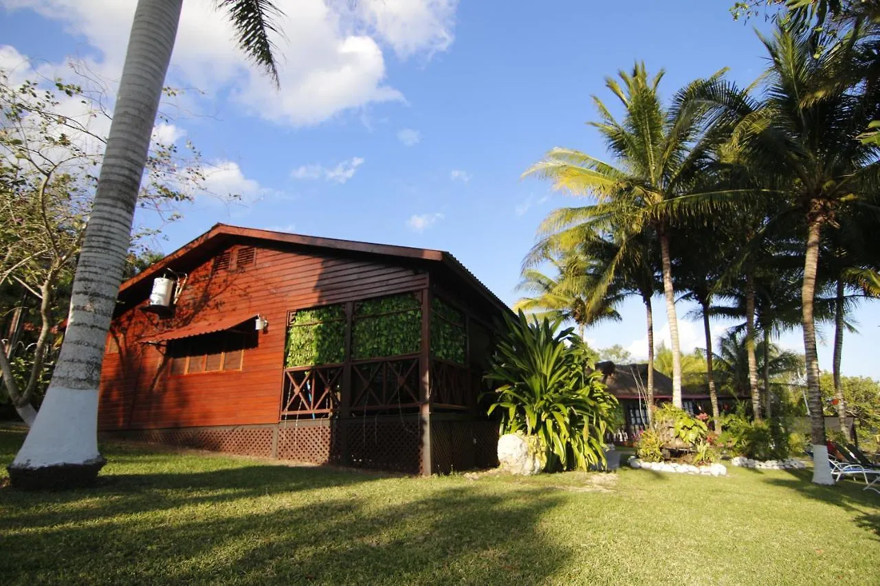 Coras Place Bacalar Lagoon Front Mexique
